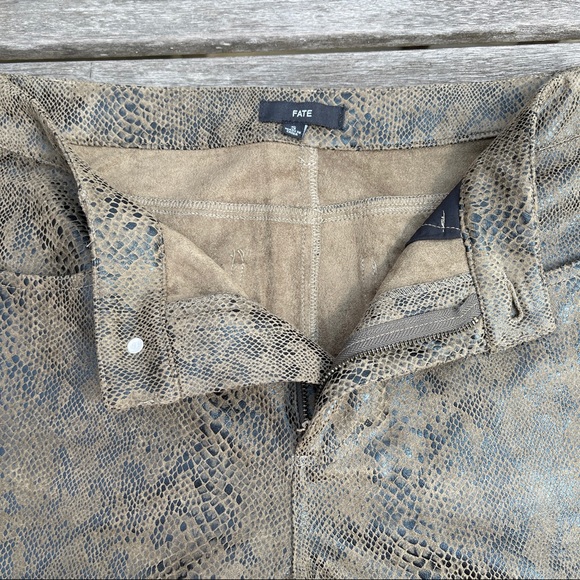 FATE High Rise Snake Print Pants Style FC-518 Size Small - Picture 7 of 15